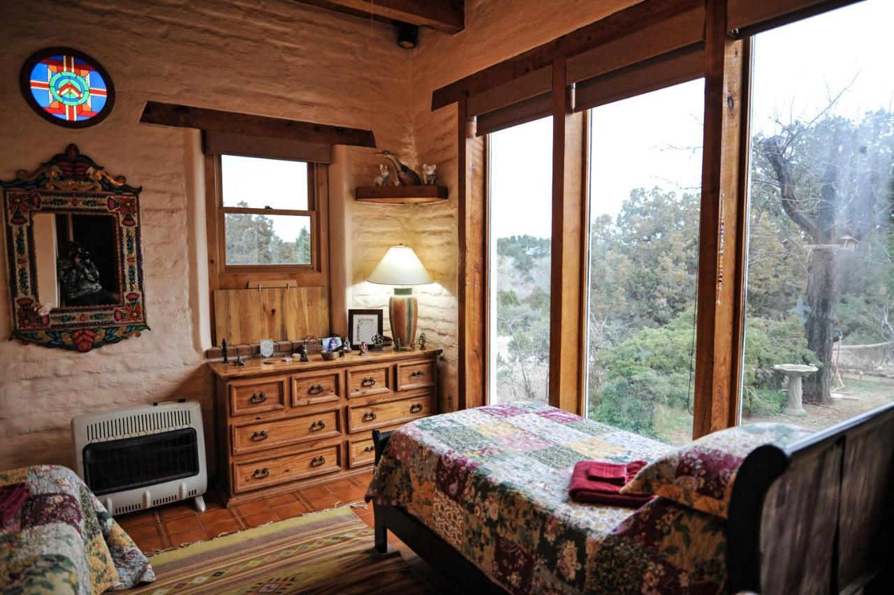 Heart And Wings Retreat Center Apartment Silver City Exterior photo