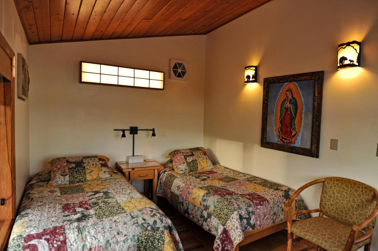 Heart And Wings Retreat Center Apartment Silver City Exterior photo