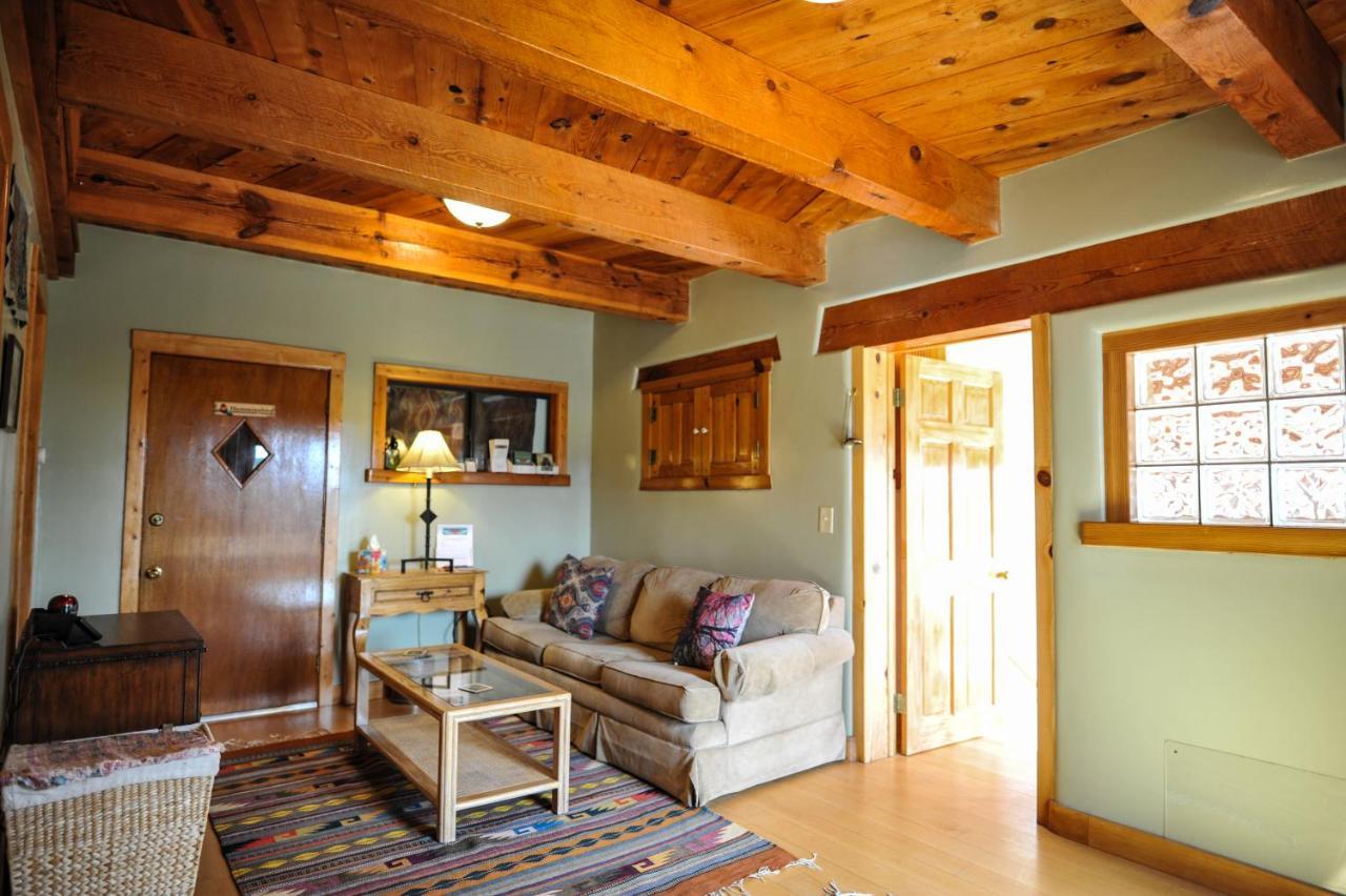 Heart And Wings Retreat Center Apartment Silver City Exterior photo