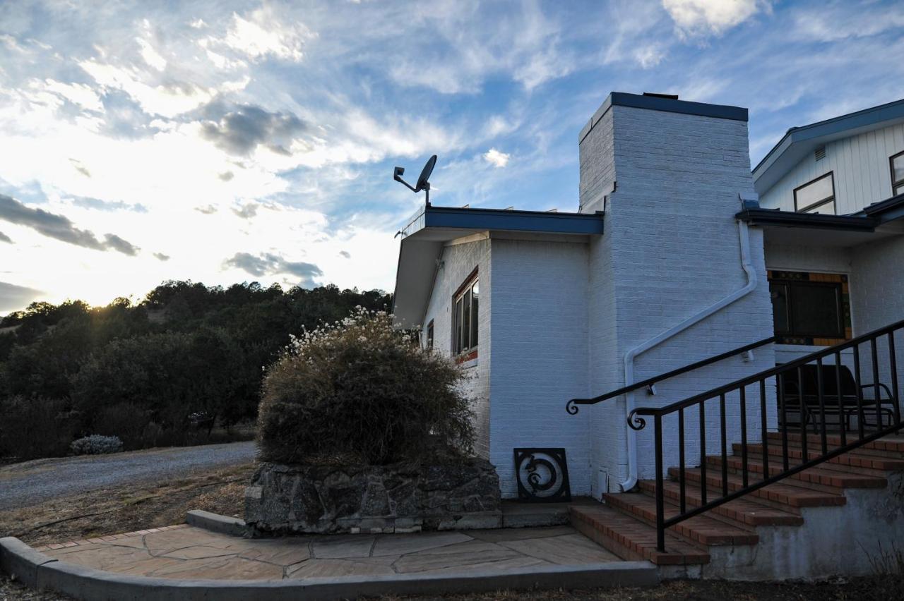 Heart And Wings Retreat Center Apartment Silver City Exterior photo