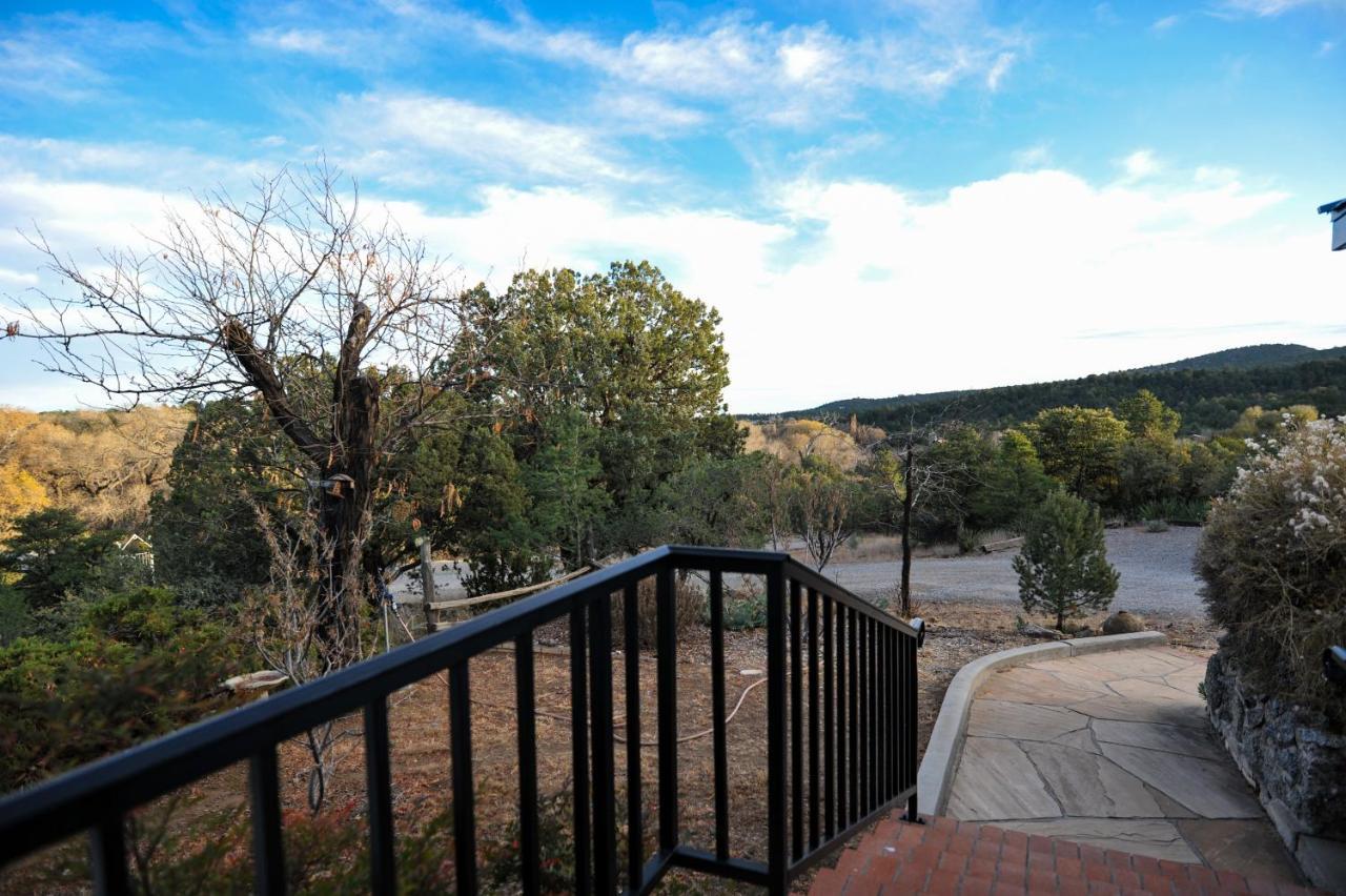Heart And Wings Retreat Center Apartment Silver City Exterior photo