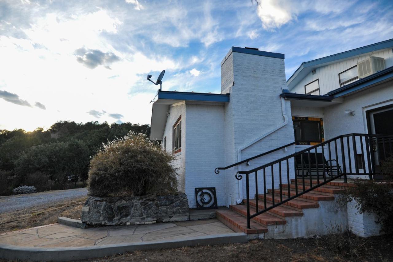 Heart And Wings Retreat Center Apartment Silver City Exterior photo
