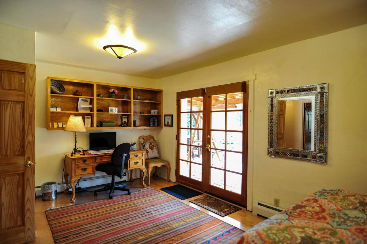 Heart And Wings Retreat Center Apartment Silver City Exterior photo